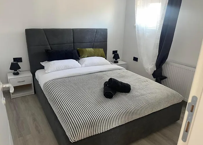 Palmera * Νόβι Σαντ